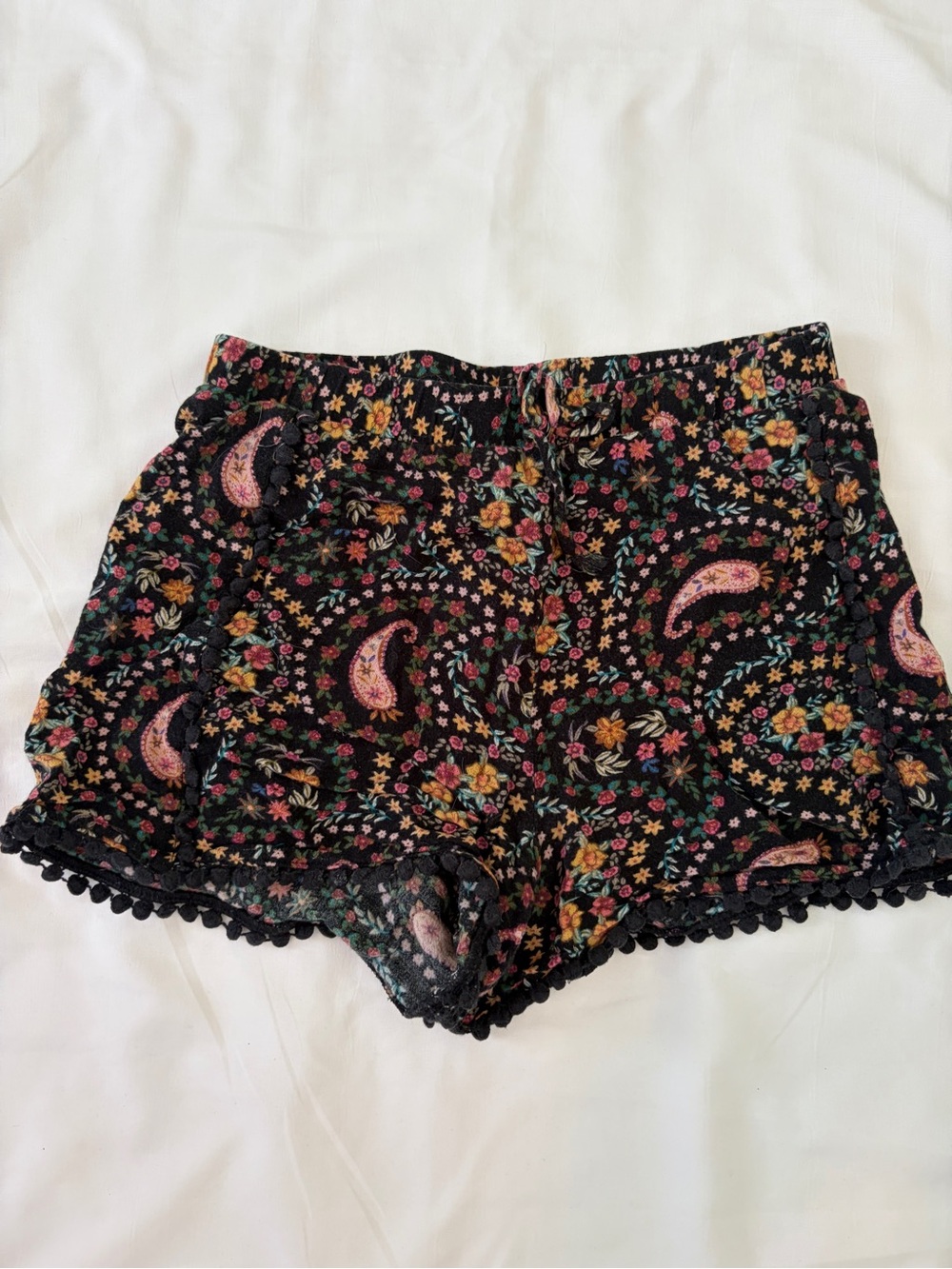 art class Black Floral Paisley Pom-Trim Shorts, Size S (girl)